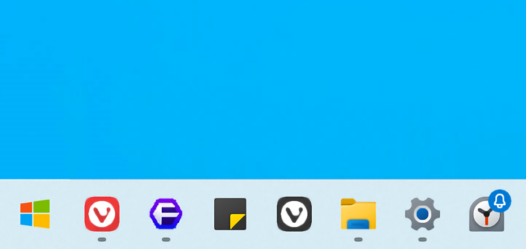 Windows11のスタートボタンをMicrosoft風のロゴに変更した画像