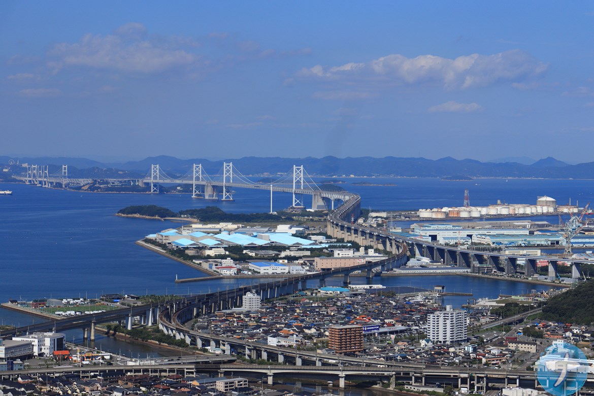 場を和ますための写真6　香川県から見た瀬戸大橋