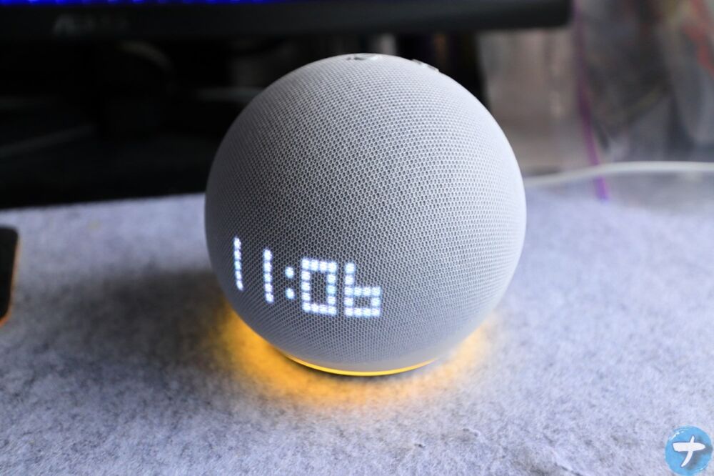 2023年7月に購入した「Echo Dot with clock」の写真