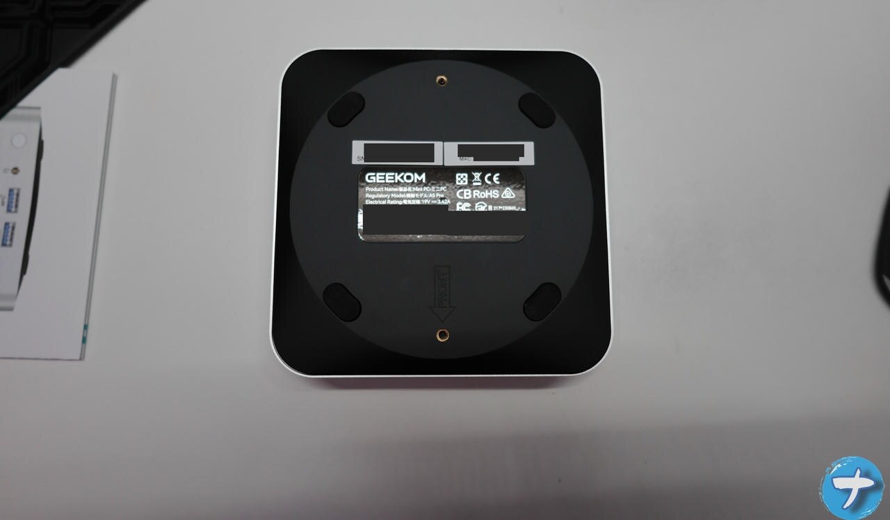 GEEKOM A5 Pro 2026の底面